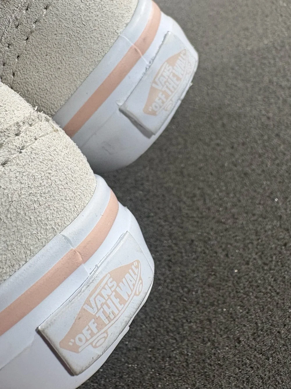 Vans Old Skool Sneaker Toddler Girls Size 2 Off White Suede (READ)